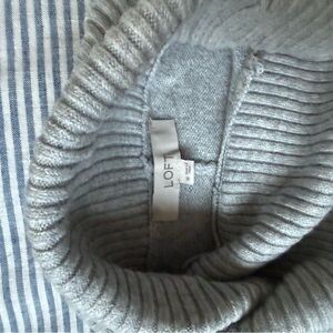 LOFT Light Gray Woman’s Turtleneck Sweater